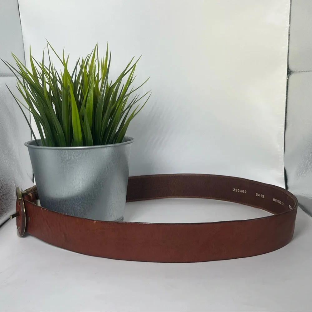 Fossil Leather Belt Brown with Gold Buckle Size‎ Medium